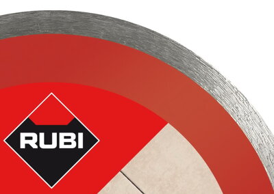 Detail of diamond grains on the RUBI CPR disc